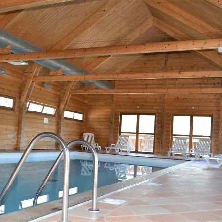 Spacieux Avec Piscine, Parking Et Animaux Admis - Fr-1-504-624 * Le Devoluy
